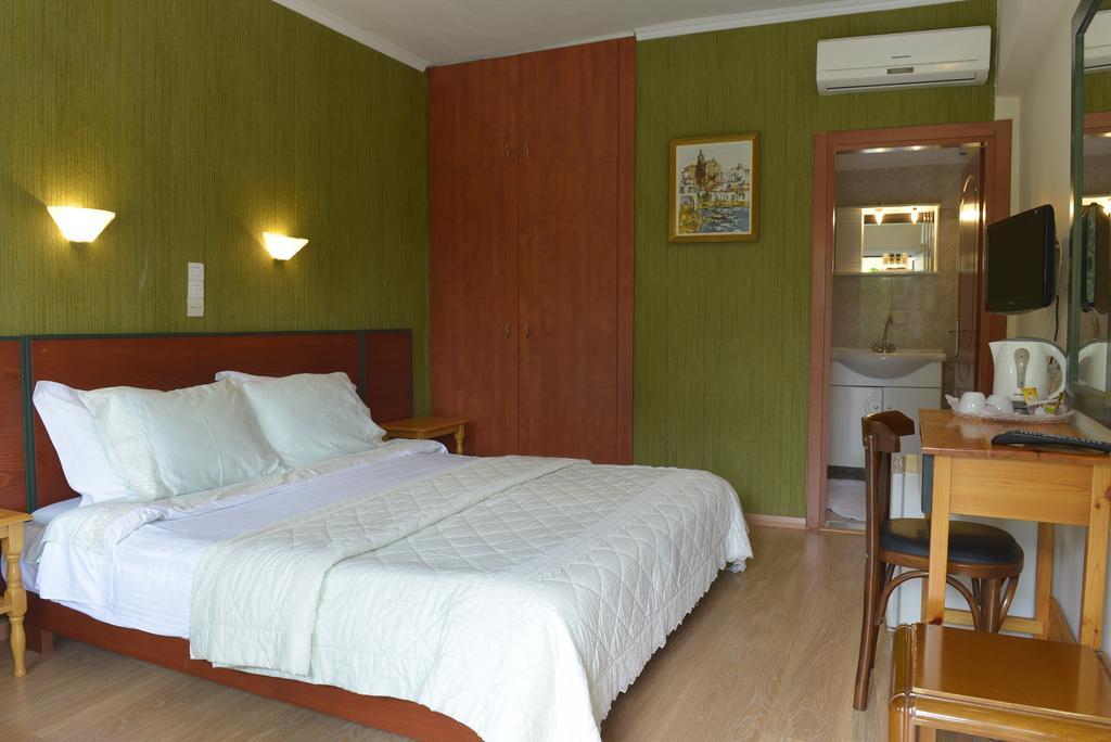 Hotel Galaxy Krepeni エクステリア 写真